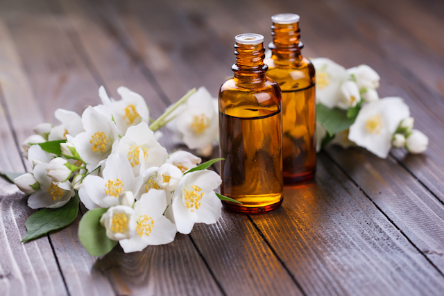 Aceite esencial de jazmín: propiedades y beneficios