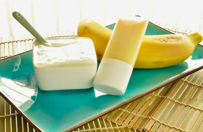 Crema de ducha exfoliante con plátano y yogur