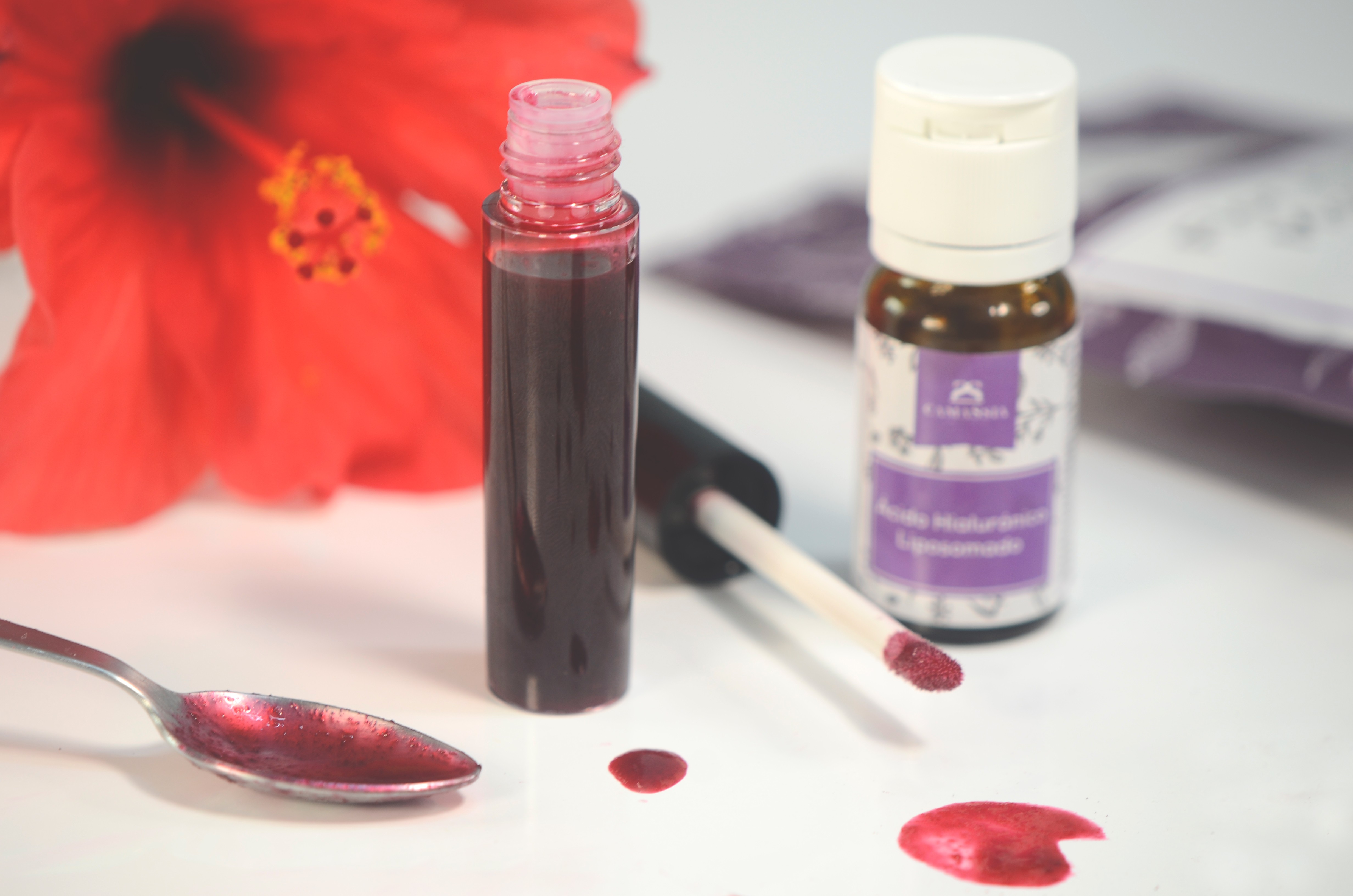 Receta de Tinte Hibiscus – Mejilla y labios con ácido hialurónico: Lip & Cheek Tints Receta de Tinte Hibiscus – Mejilla y labios con ácido hialurónico: Lip & Cheek Tints