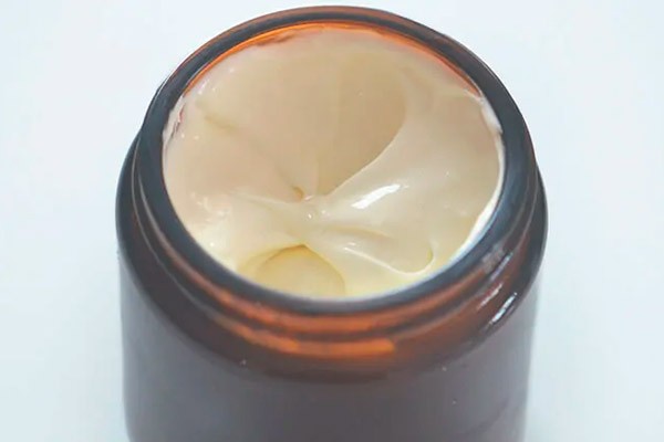 Crema de noche para piel seca con harina de avena
